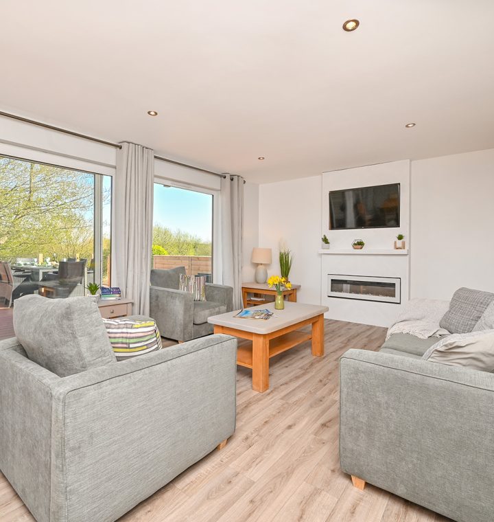 Retallack Resort Sitting Room at Puffin Lodge