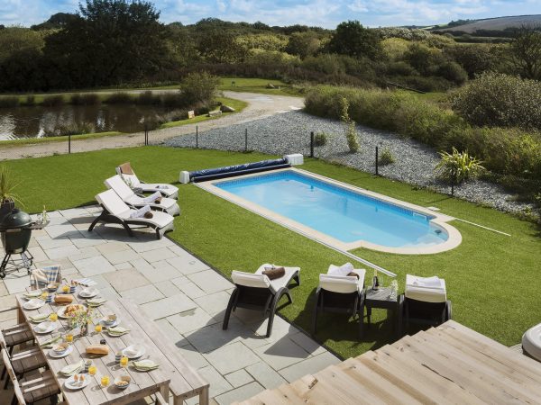 Holiday home with private pool on Cornwall Resort